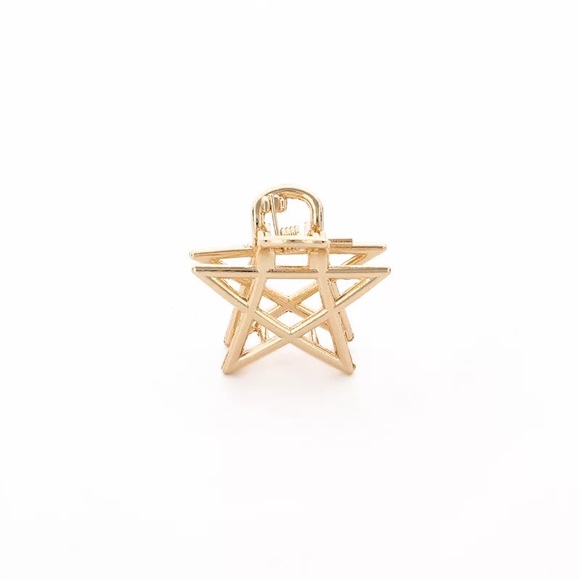🎉 New 3D Geometric Gold Star Hair Clip - Picture 4 of 5